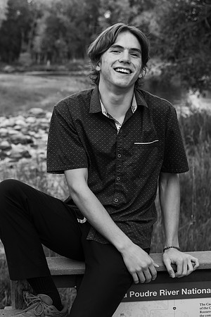 Eli b&w021