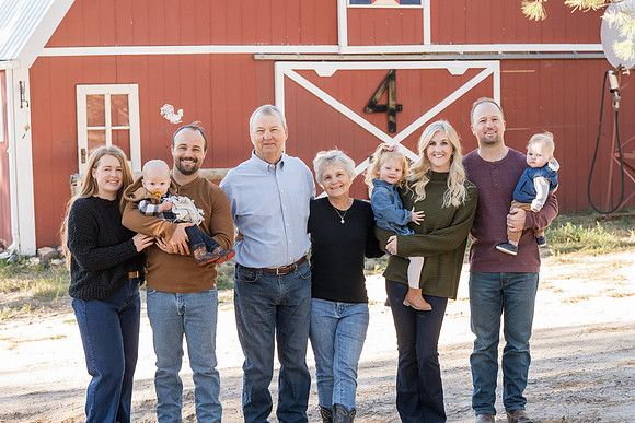 Dillavou Family 0100