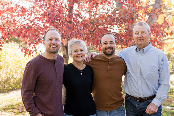 Dillavou Family 0234