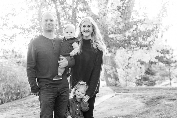 Dillavou Family B&W 0012