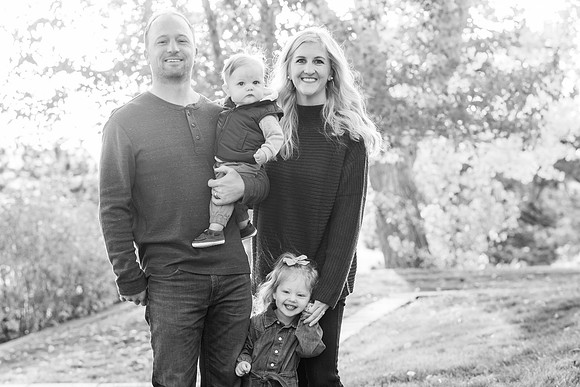 Dillavou Family B&W 0014