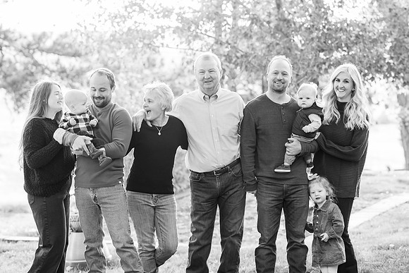 Dillavou Family B&W 0025