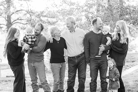 Dillavou Family B&W 0024