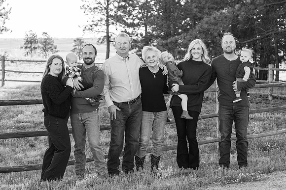 Dillavou Family B&W 0031