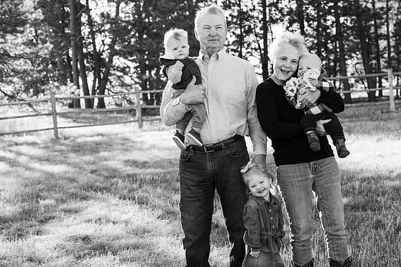 Dillavou Family B&W 0053