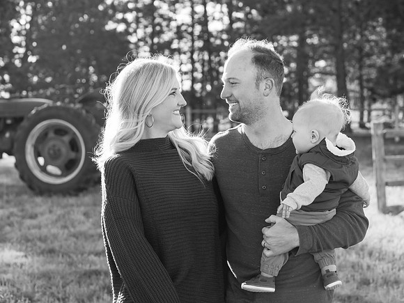 Dillavou Family B&W 0071