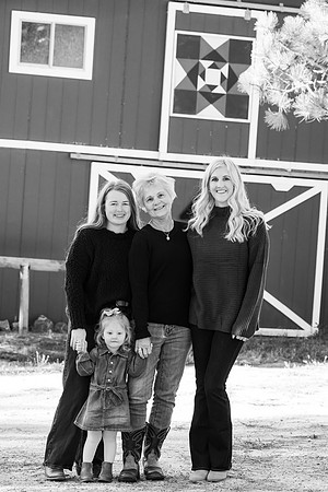 Dillavou Family B&W 0078