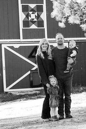 Dillavou Family B&W 0085