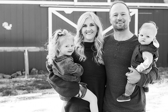 Dillavou Family B&W 0086