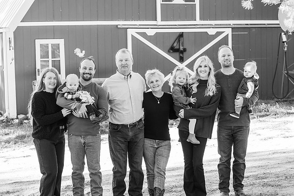 Dillavou Family B&W 0100
