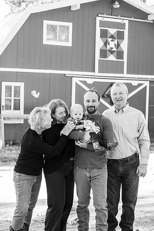 Dillavou Family B&W 0104
