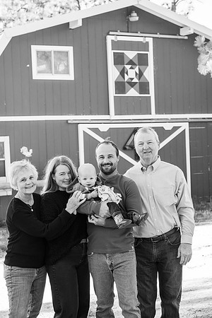 Dillavou Family B&W 0106