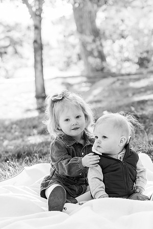 Dillavou Family B&W 0115