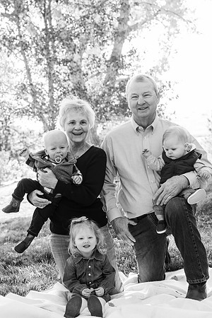 Dillavou Family B&W 0132