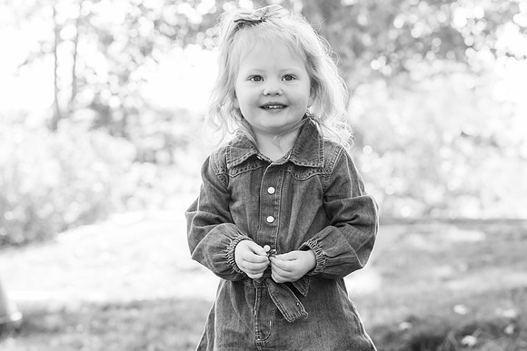 Dillavou Family B&W 0156