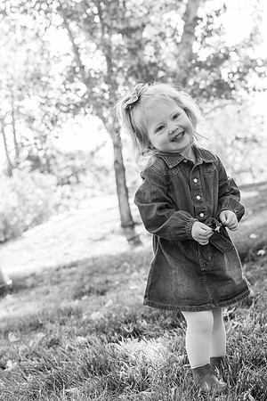 Dillavou Family B&W 0158