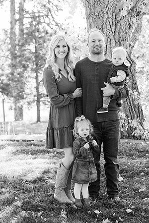 Dillavou Family B&W 0163