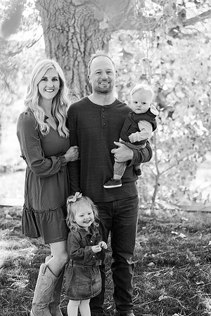 Dillavou Family B&W 0166