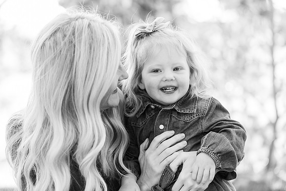 Dillavou Family B&W 0173