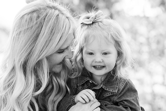 Dillavou Family B&W 0176