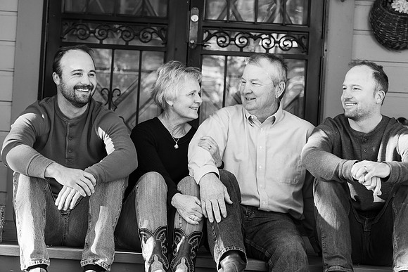 Dillavou Family B&W 0204