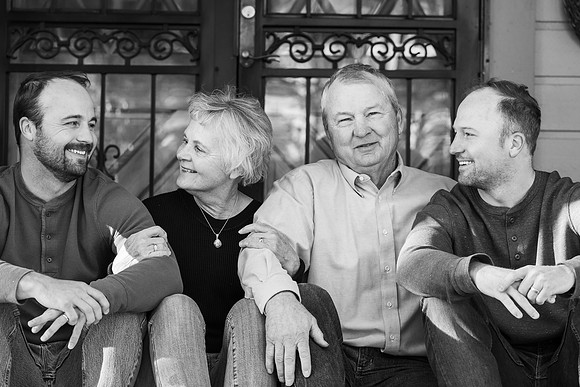 Dillavou Family B&W 0206