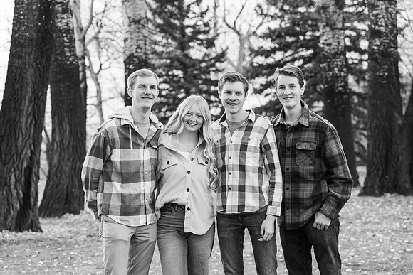 Bassett Family b&w 0009