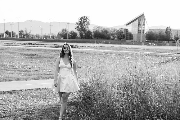 Alexa B&W 0020