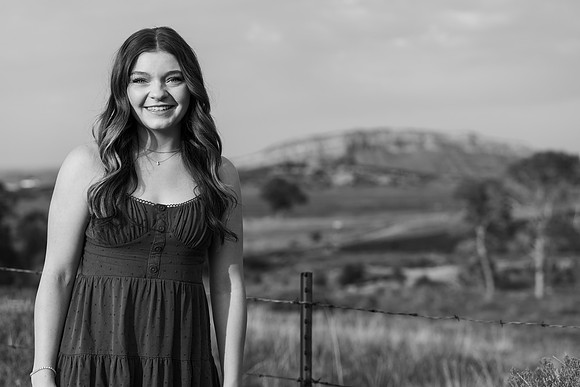 Annabelle B&W0010