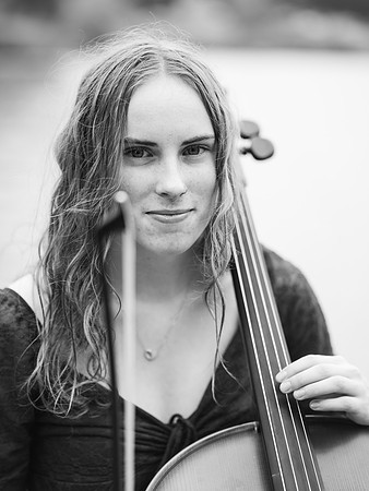 Sophia b&w 0010