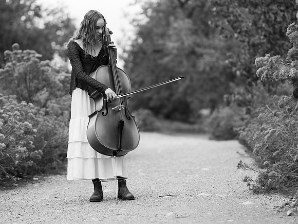 Sophia b&w 0019