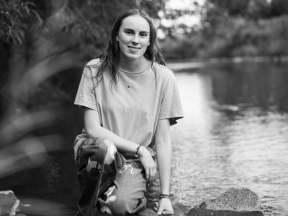 Sophia b&w 0074