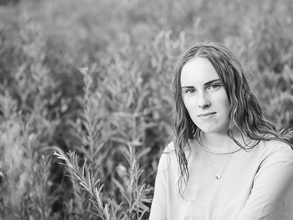 Sophia b&w 0079