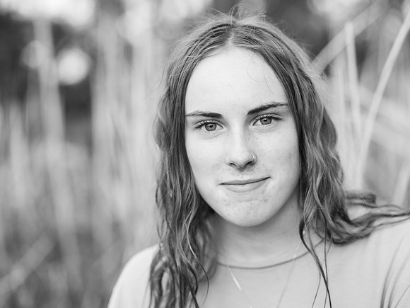 Sophia b&w 0083