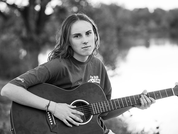 Sophia b&w 0127