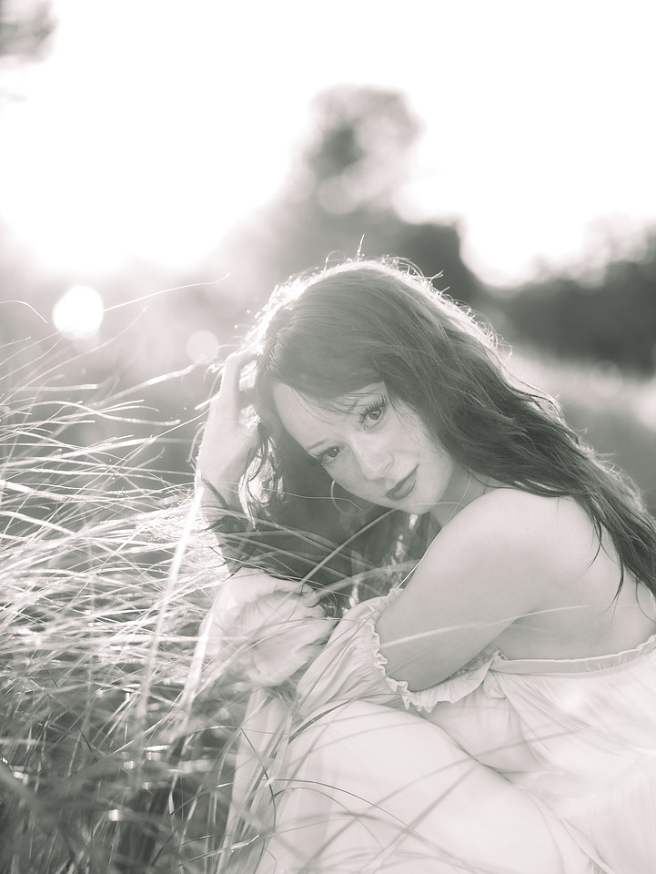 Emma b&w 0048