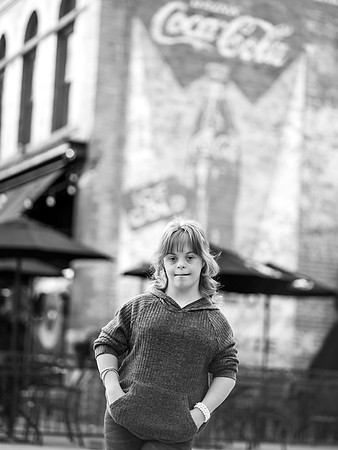 Sarah b&w065