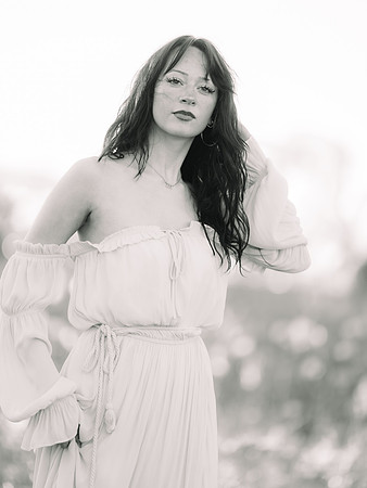 Emma b&w 0002