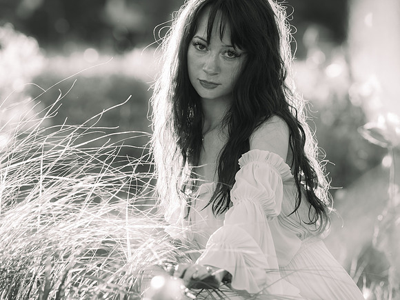 Emma b&w 0037