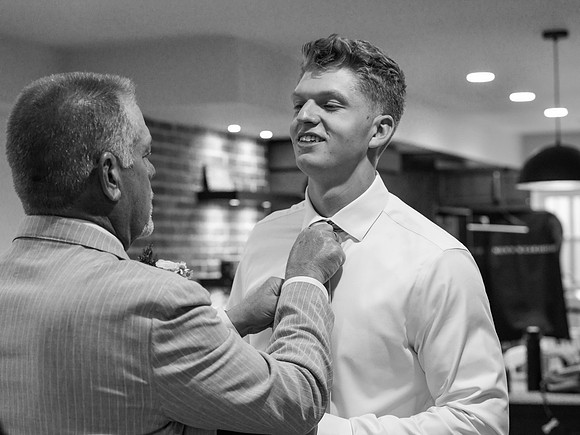 Cannon and Groomsmen getting ready_09.12.26_0077