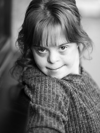 Sarah b&w063