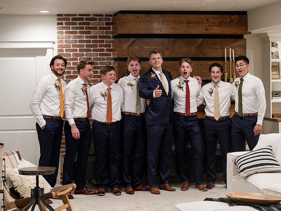 Cannon and Groomsmen getting ready_09.12.26_0110