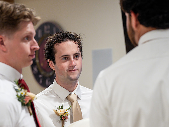 Cannon and Groomsmen getting ready_09.12.26_0099