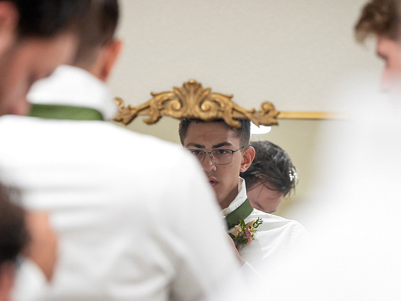 Cannon and Groomsmen getting ready_09.12.26_0019