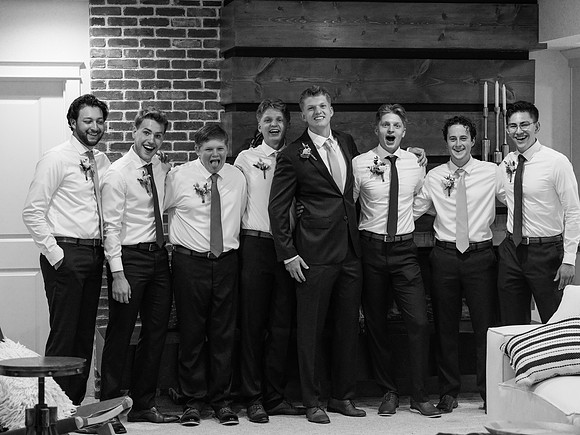 Cannon and Groomsmen getting ready_09.12.26_0111