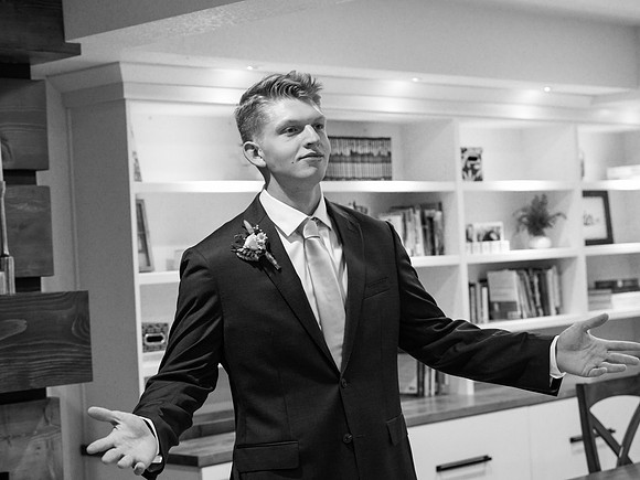 Cannon and Groomsmen getting ready_09.12.26_0091
