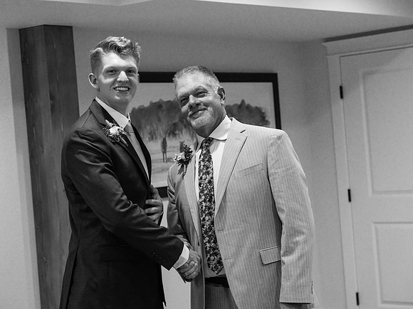 Cannon and Groomsmen getting ready_09.12.26_0105