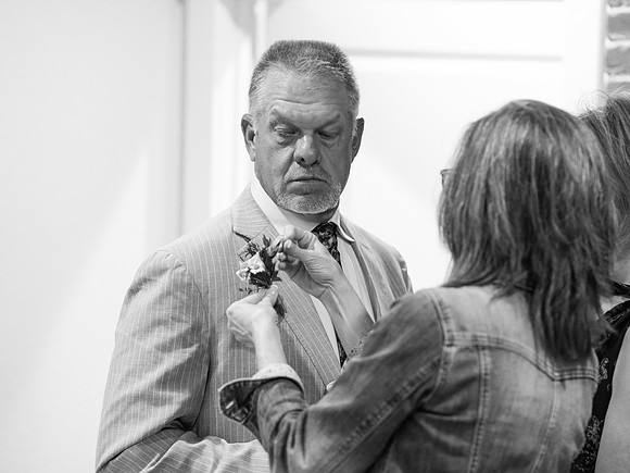 Cannon and Groomsmen getting ready_09.12.26_0061