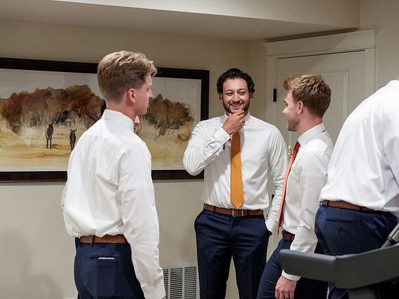 Cannon and Groomsmen getting ready_09.12.26_0076
