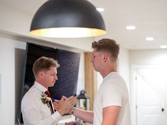 Cannon and Groomsmen getting ready_09.12.26_0049